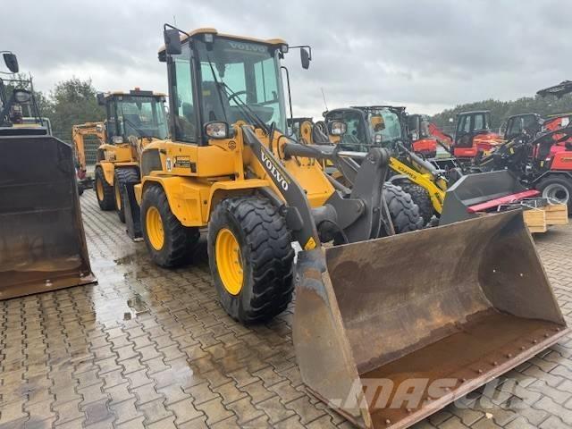 Volvo L 30 G Фронтальные погрузчики