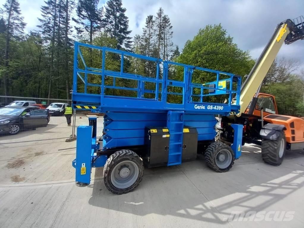 Genie GS 4390 RT Ножничные подъемники
