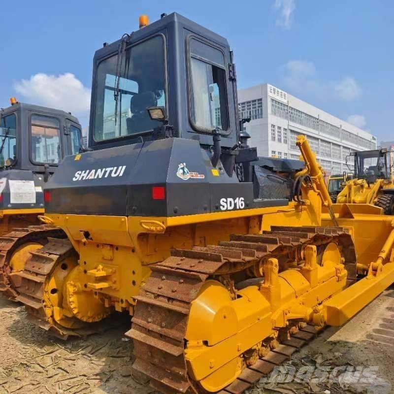 Shantui SD 16 Гусеничные бульдозеры