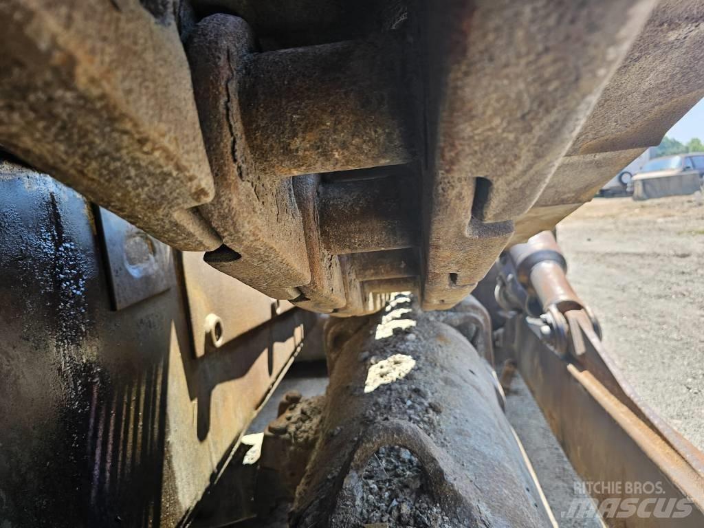 CAT D8L Гусеничные бульдозеры