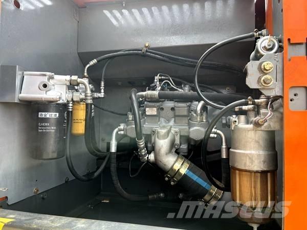 Hitachi zx240 Гусеничные экскаваторы