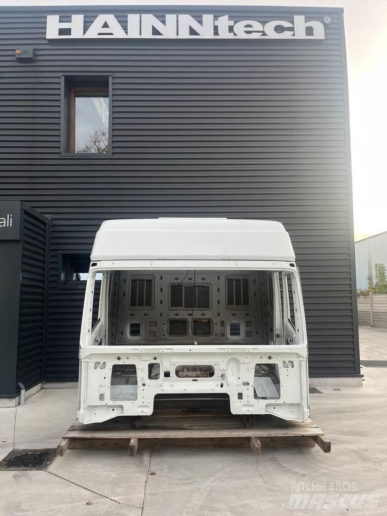 Iveco EUROSTAR Кабины