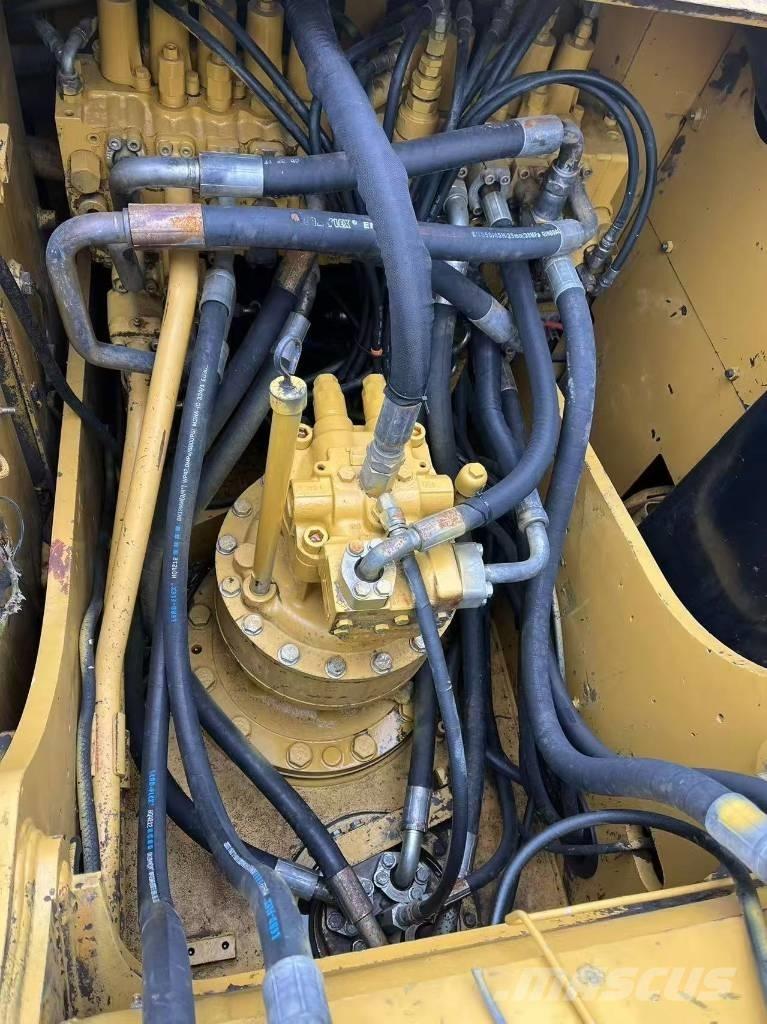 CAT 320 D Гусеничные экскаваторы