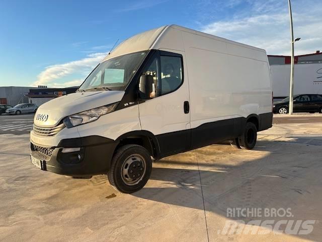 Iveco 35C 12 Изотермический фургон