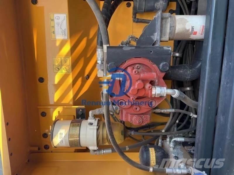 Hyundai 225VS Гусеничные экскаваторы