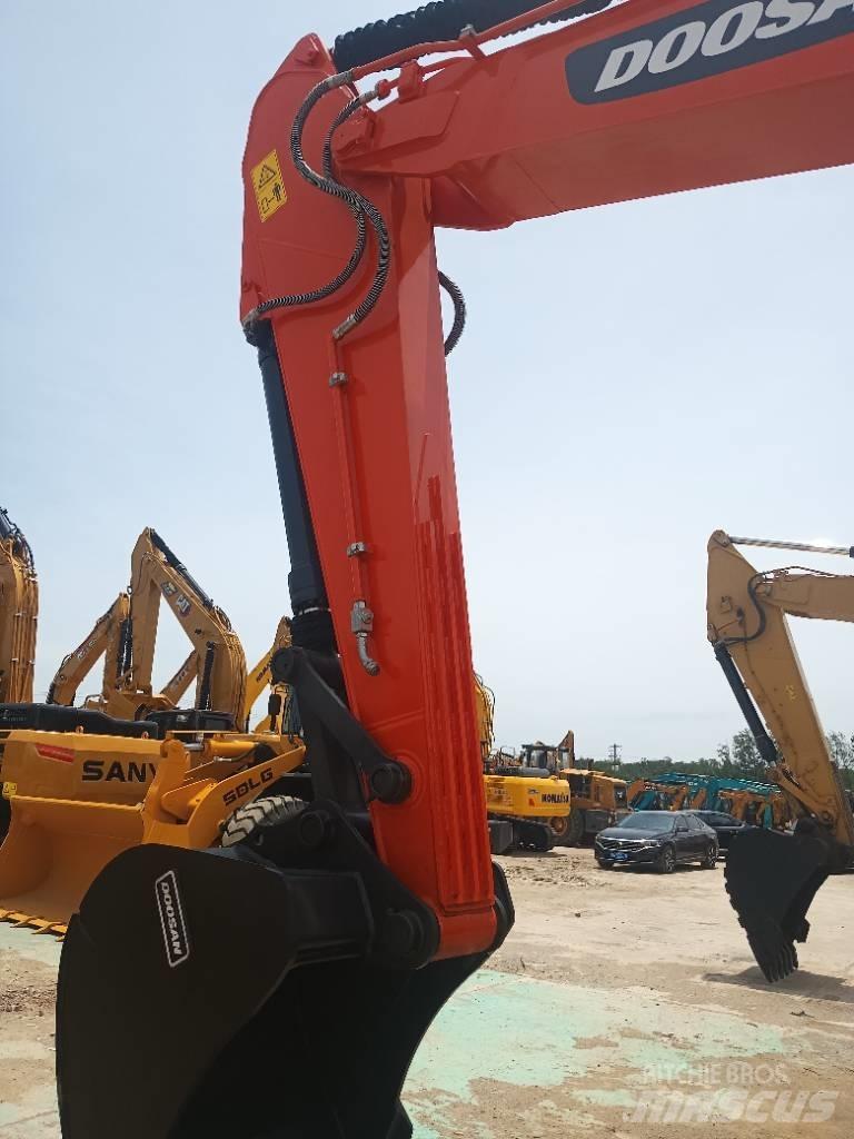 Doosan DX 225 LCA Гусеничные экскаваторы