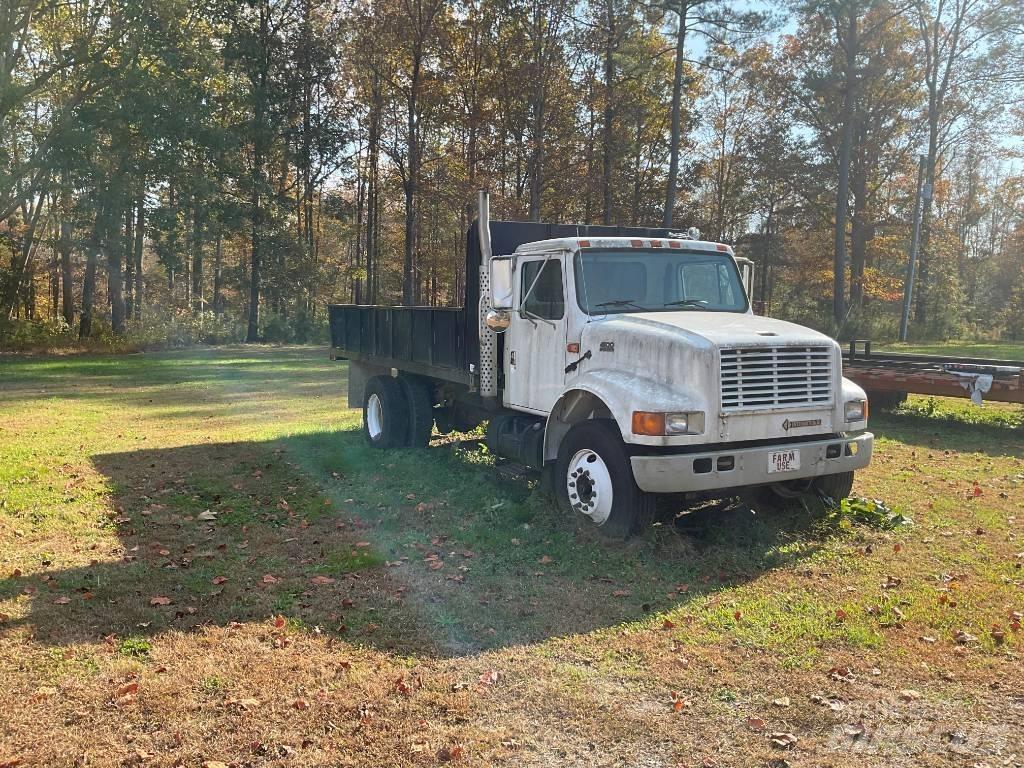 International 4900 Грузовики-Самосвалы