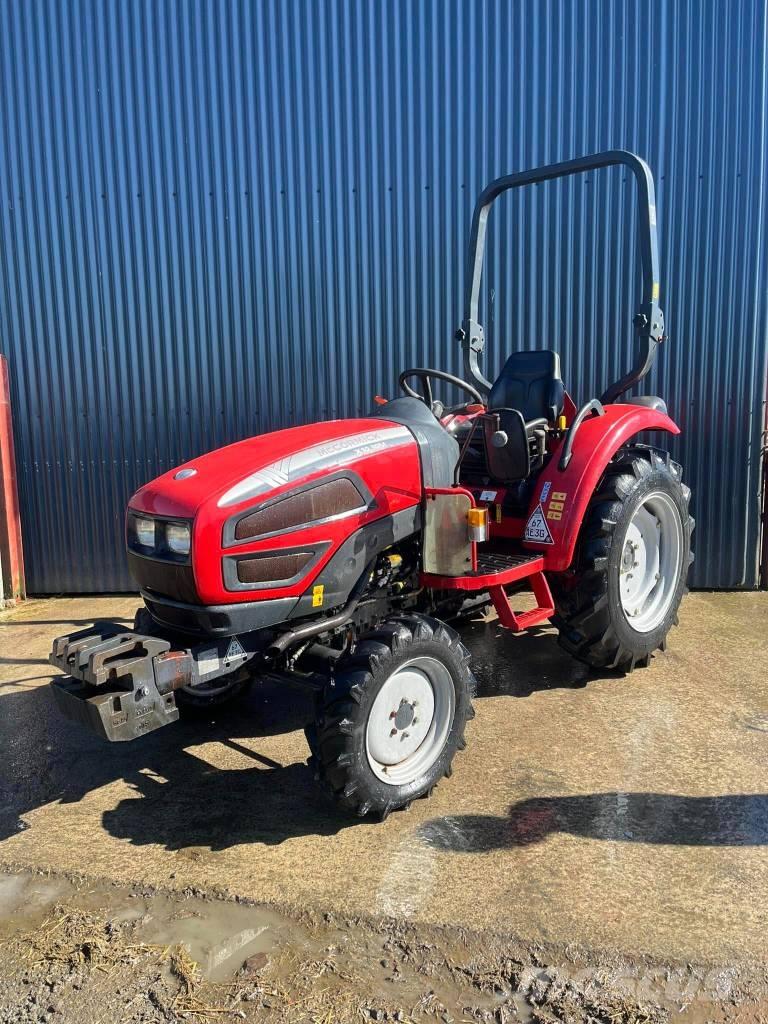 McCormick X10.30M Коммунальные тракторы