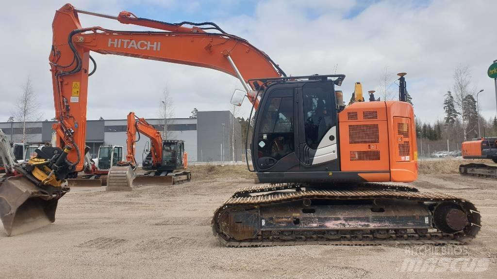 Hitachi ZX225USLC-6 Гусеничные экскаваторы