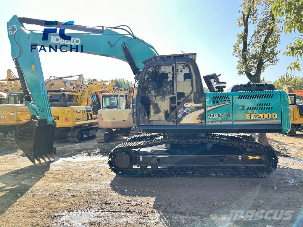 Kobelco SK 200 Гусеничные экскаваторы