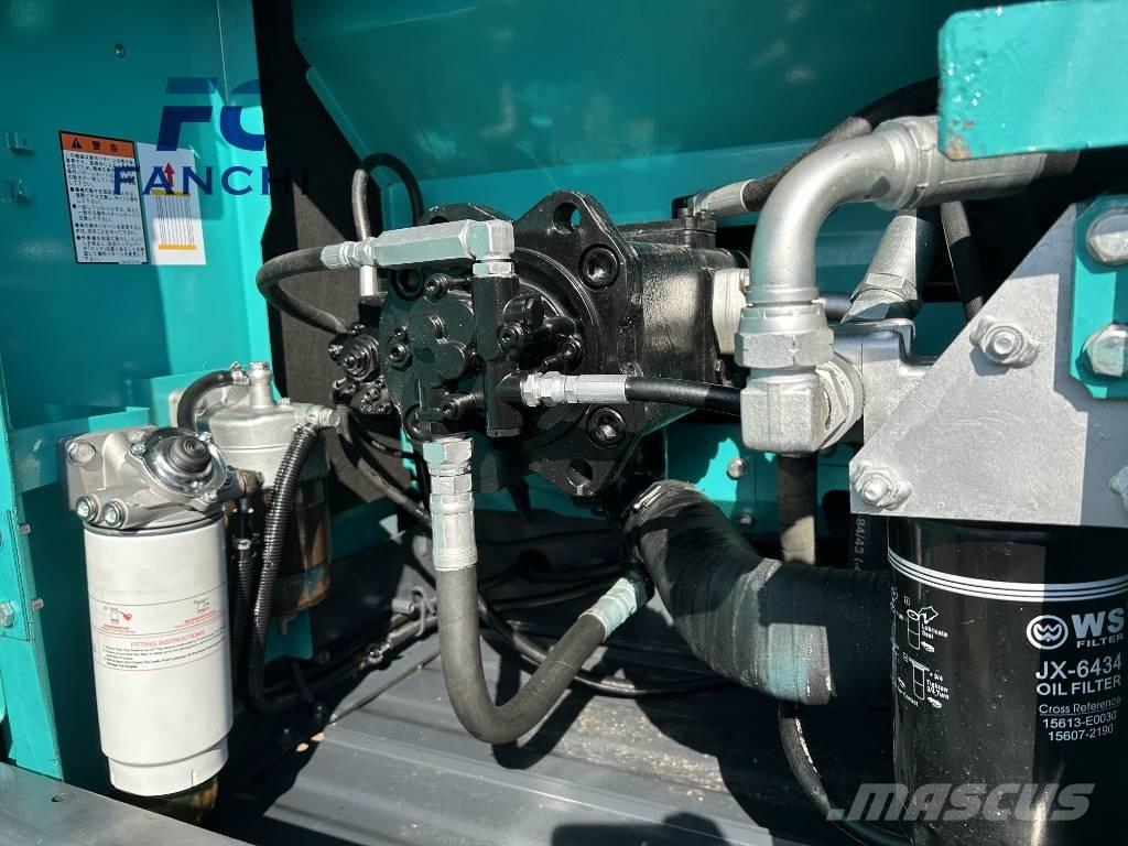 Kobelco SK 200 Гусеничные экскаваторы