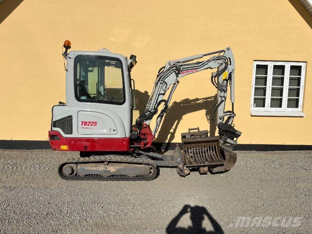 Takeuchi TB 225 Мини-экскаваторы