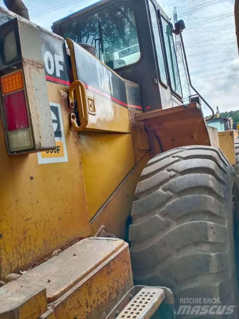CAT 950 F Фронтальные погрузчики