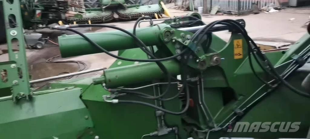 Krone Big X 1100 Самоходные кормоуборочные комбайны