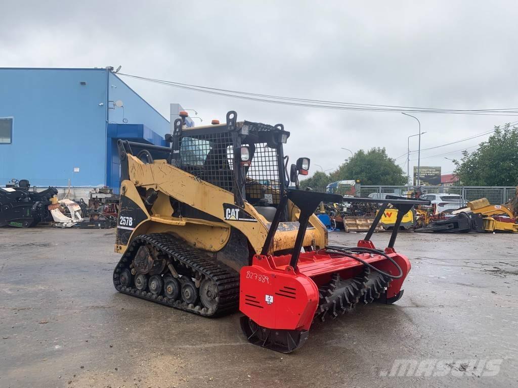 CAT 257 B Мини-погрузчики