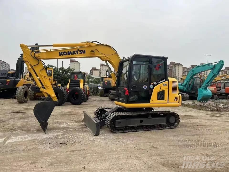 Komatsu PC70-8 Гусеничные экскаваторы