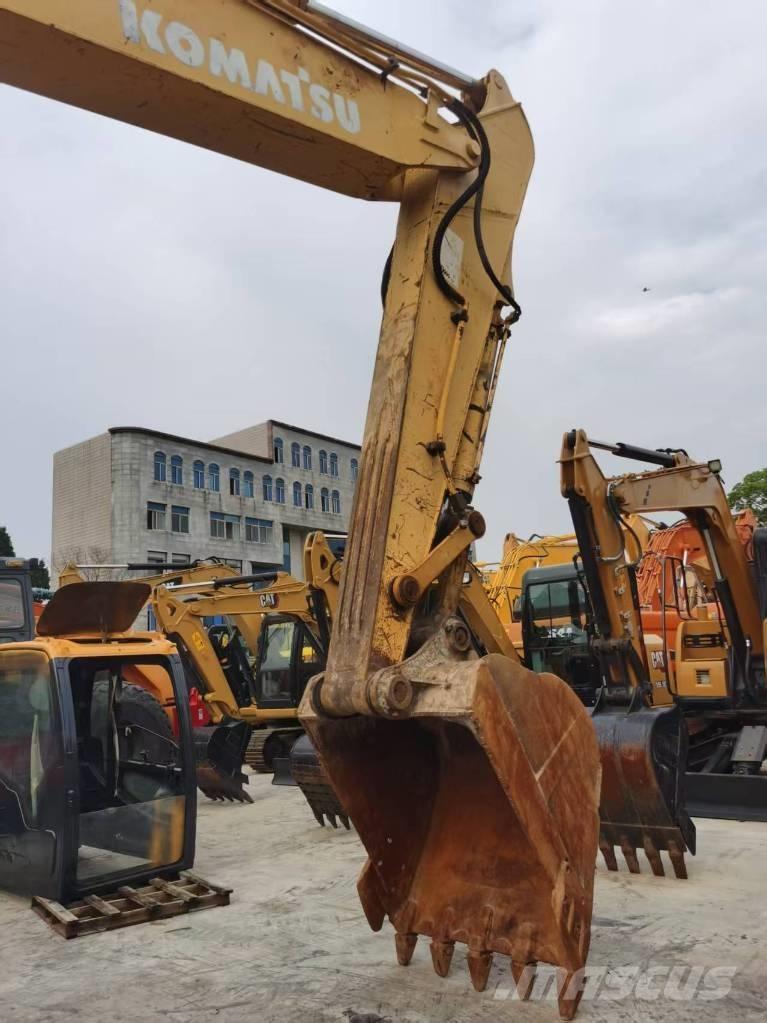 Komatsu PC 220-7 Гусеничные экскаваторы