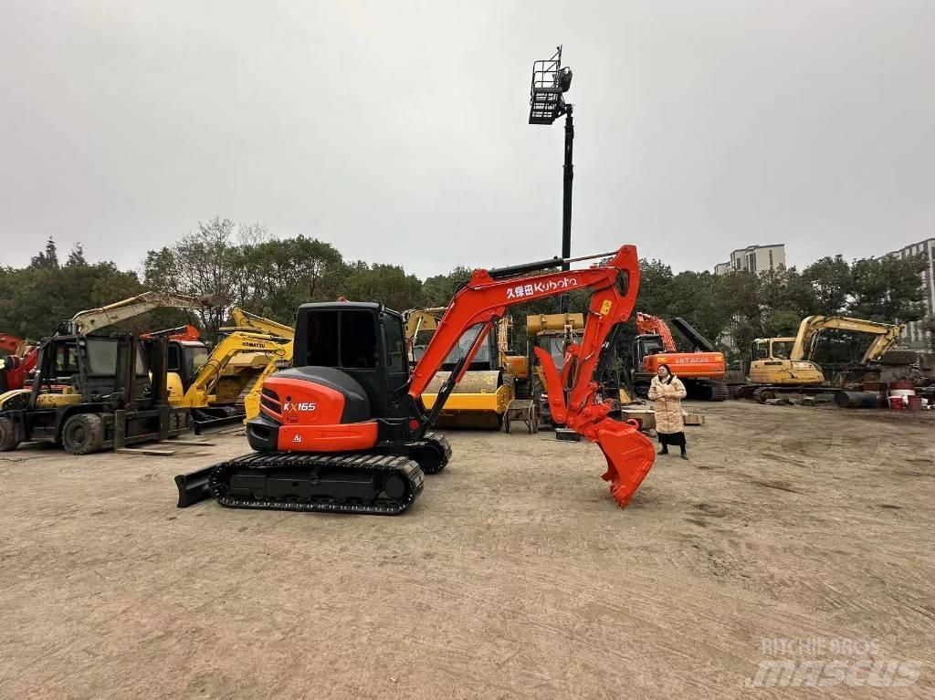 Kubota KX 165 Гусеничные экскаваторы