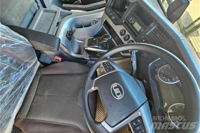 UD TRUCKS QUON Специальные грузовики