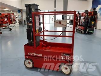 SkyJack SJ 12 Вертикальные мачтовые подъемники