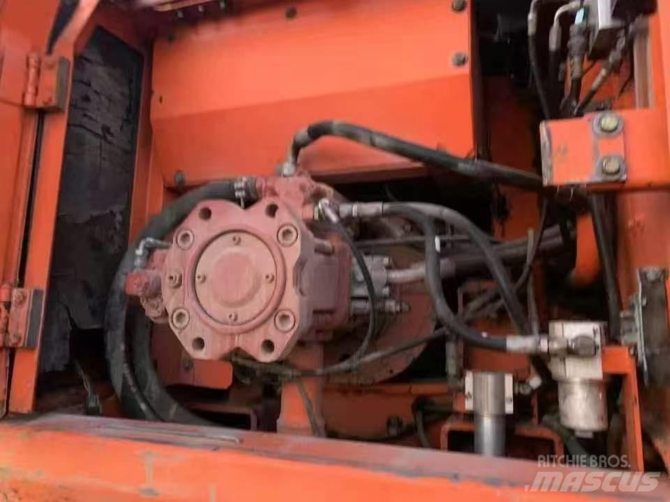 Doosan DH 210 W-7 Колёсные экскаваторы