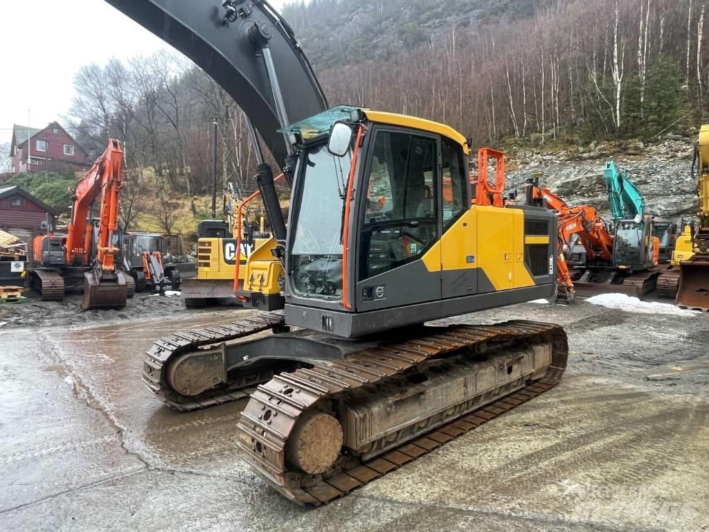 Volvo EC 220 EL Гусеничные экскаваторы