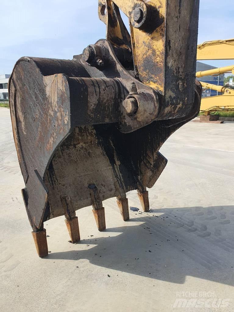 CAT M 318 Колёсные экскаваторы