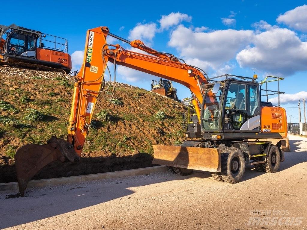 Hitachi 140W Колёсные экскаваторы
