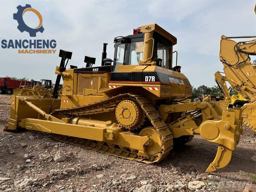 CAT D 7 R Гусеничные бульдозеры