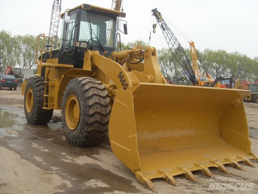 CAT 966G Фронтальные погрузчики