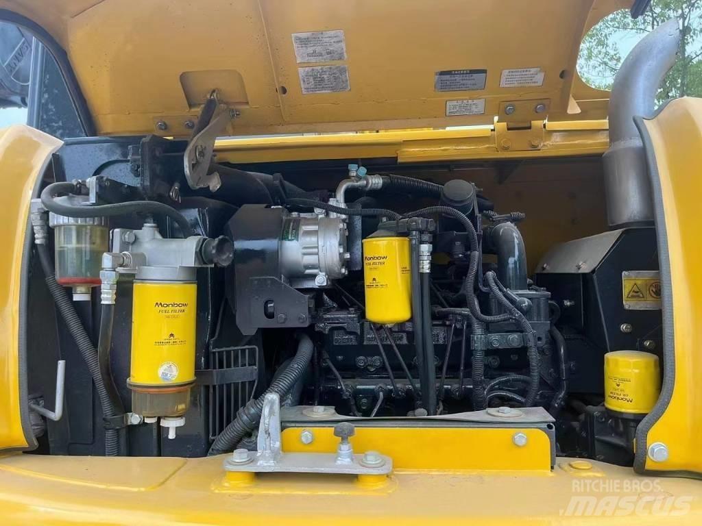 Komatsu PC70-8 Гусеничные экскаваторы