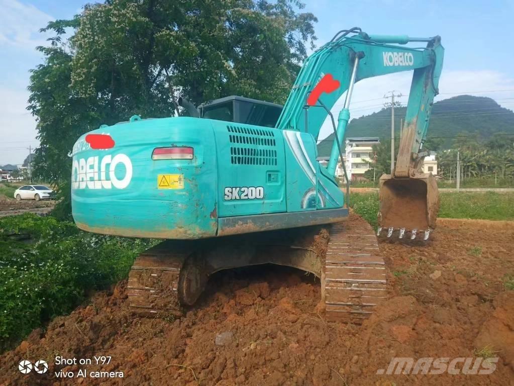 Kobelco SK200-10 Гусеничные экскаваторы