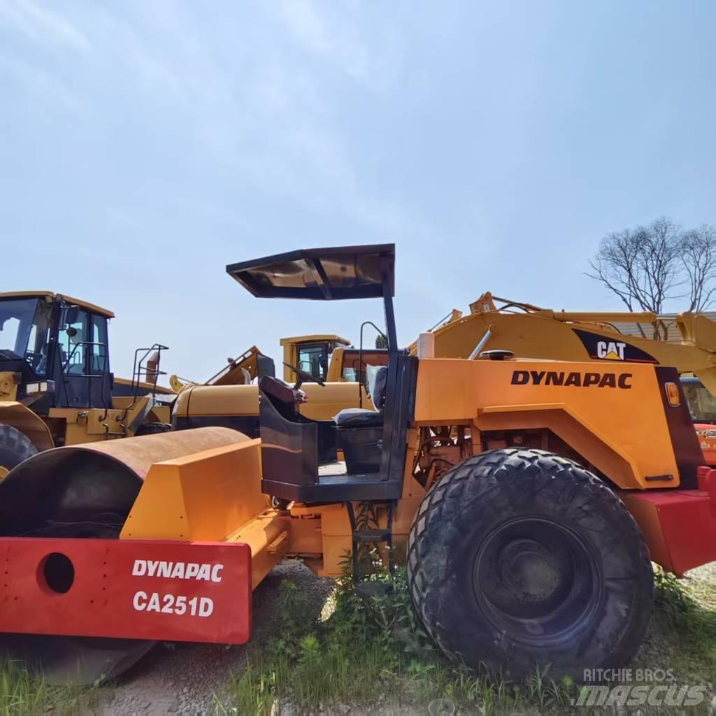 Dynapac CA 251 D Грунтовые катки