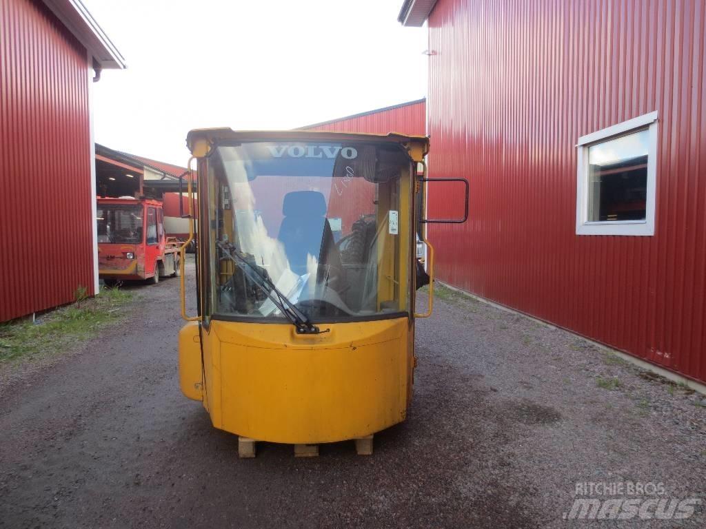 Volvo L 180 D Кабины и интерьер