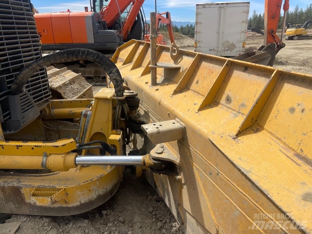 DEERE 750J Гусеничные бульдозеры