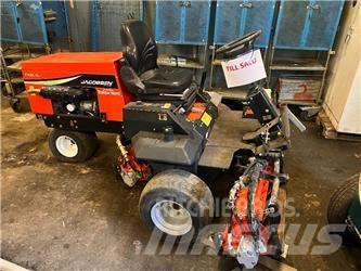 Jacobsen T-PLEX185 Самоходные газонокосилки