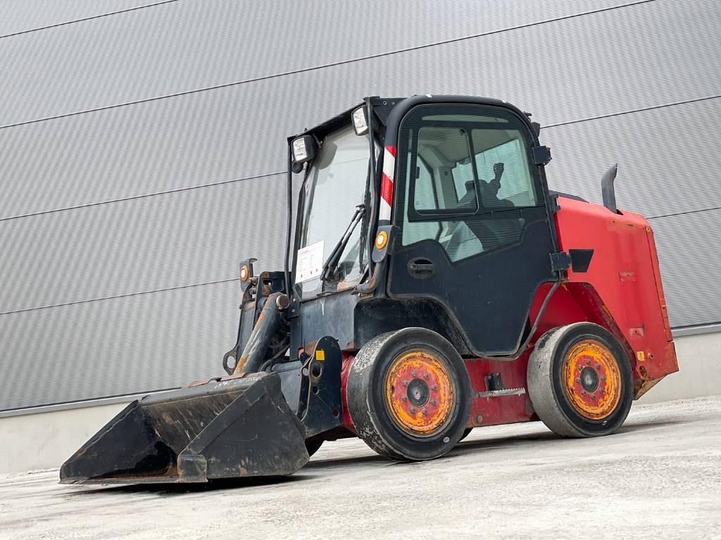JCB R260 Мини-погрузчики