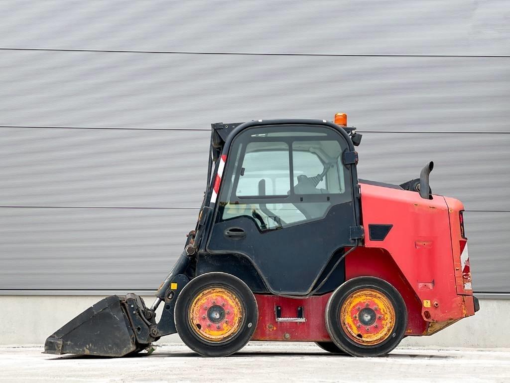 JCB R260 Мини-погрузчики