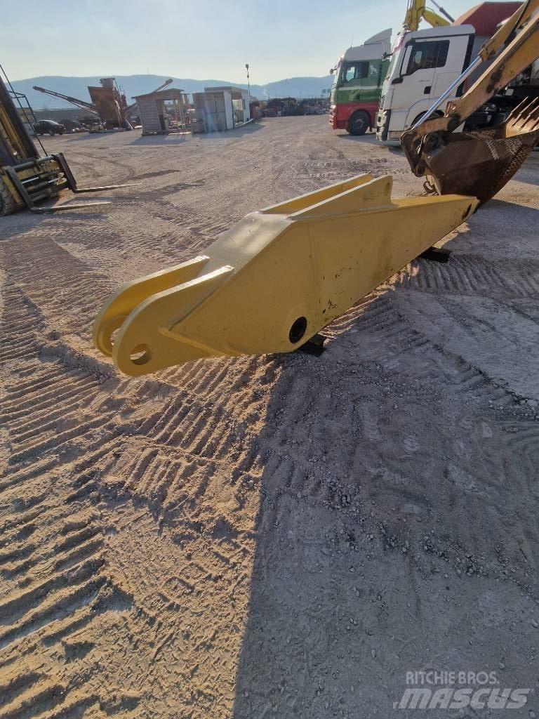 Komatsu PC340NLC-7K Гусеничные экскаваторы