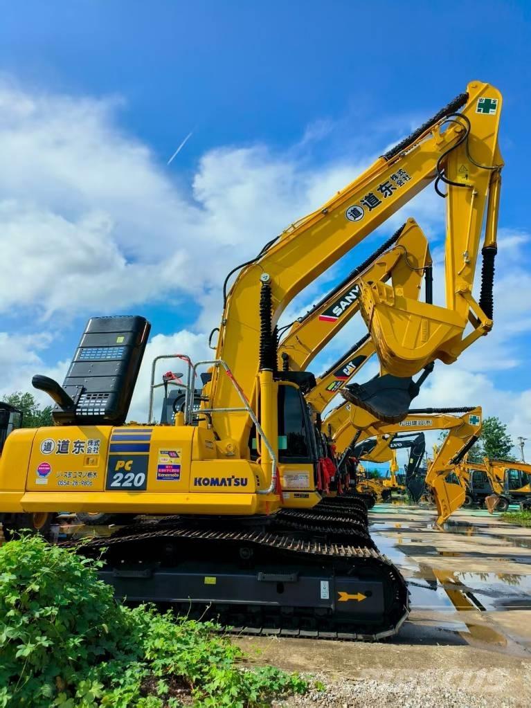Komatsu PC 220-8 Гусеничные экскаваторы