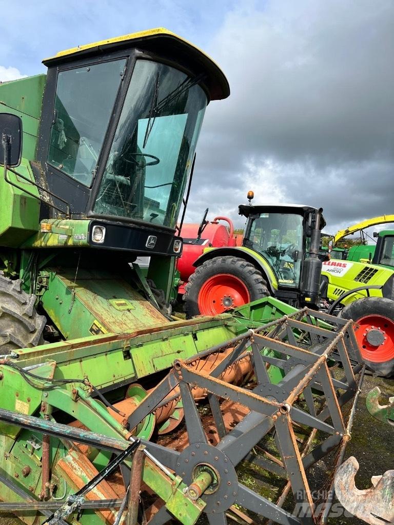 John Deere 1055 Зерноуборочные комбайны