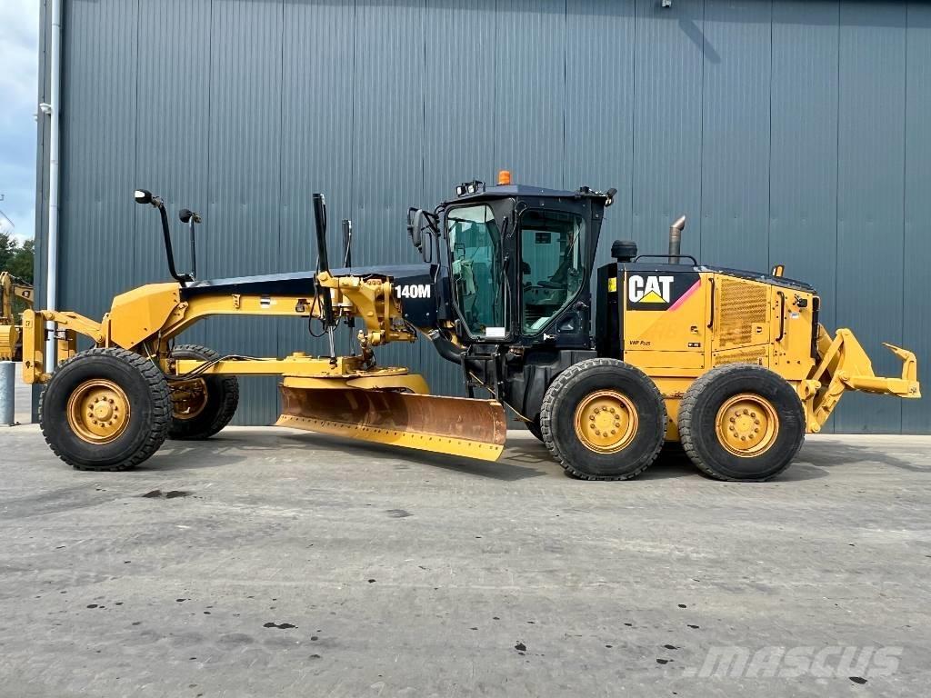 CAT 140M Грейдеры