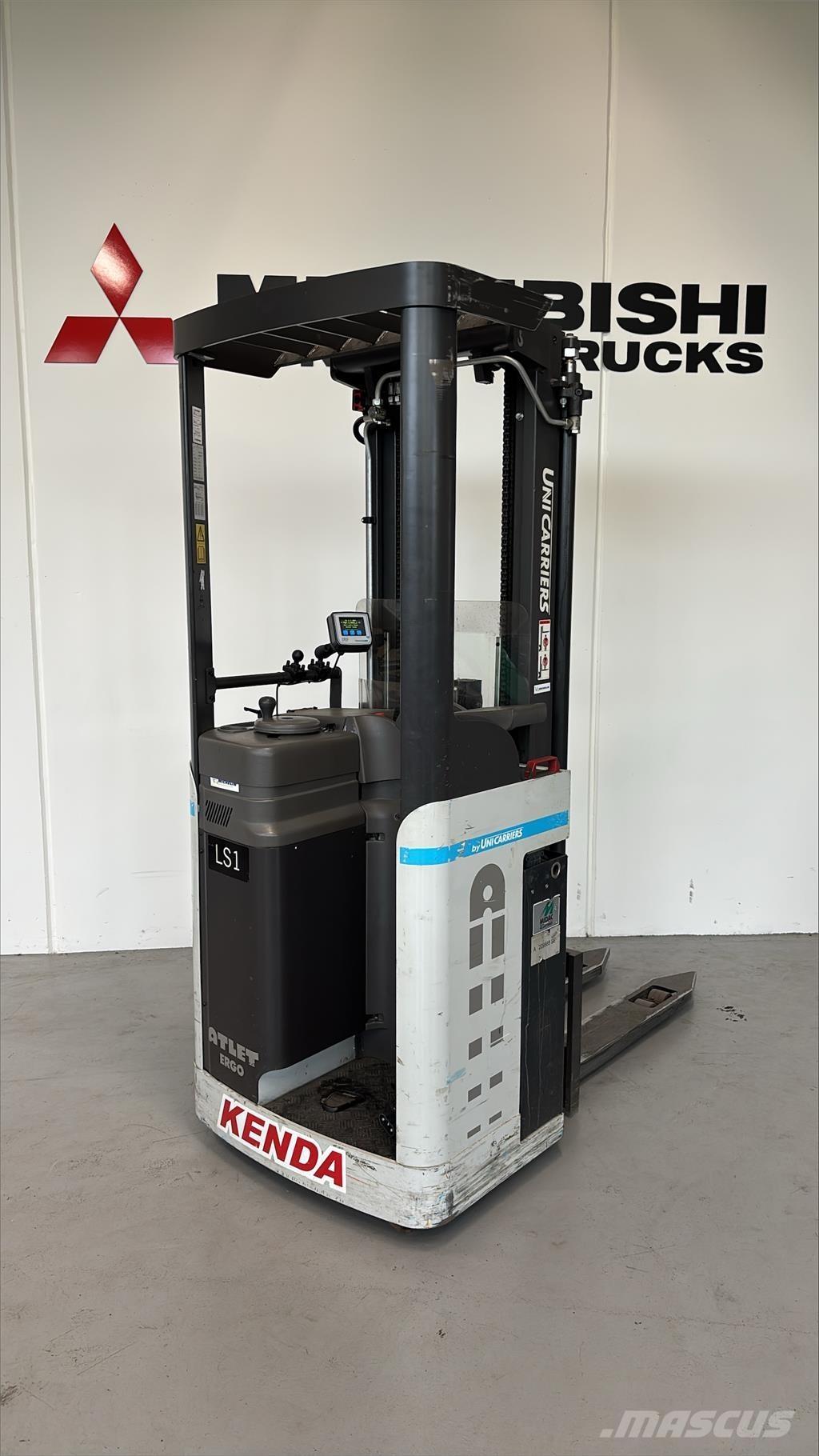 Atlet A160 Самоходные электроштабелёры