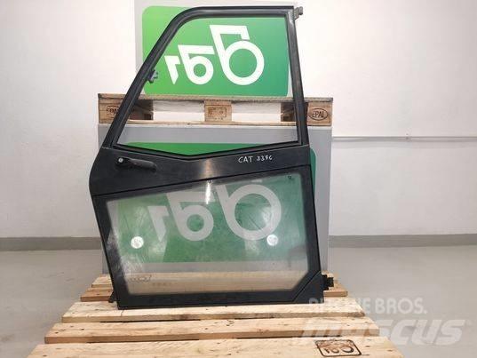 CAT TH417C door Кабины и интерьер