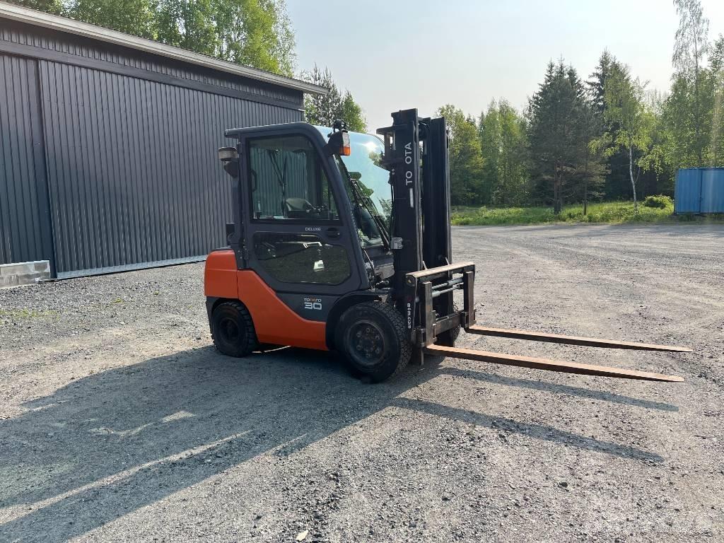 Toyota 52-8 FDF 30 Дизельные погрузчики