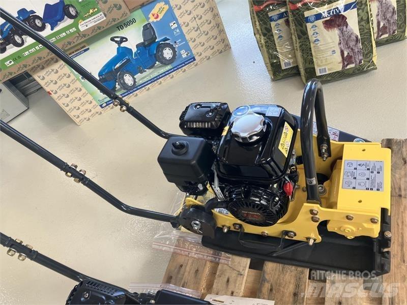  - - - BOMAG BVP10/36 Сельхозтехника - Другие
