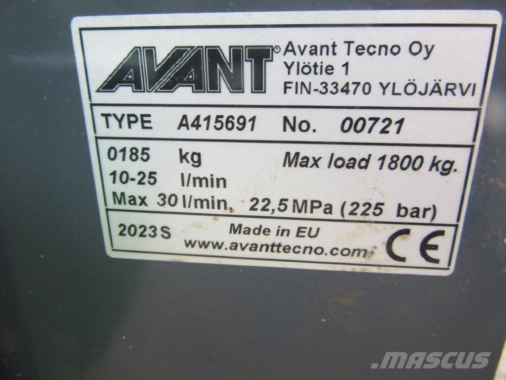 Avant A415691 Телескопические погрузчики