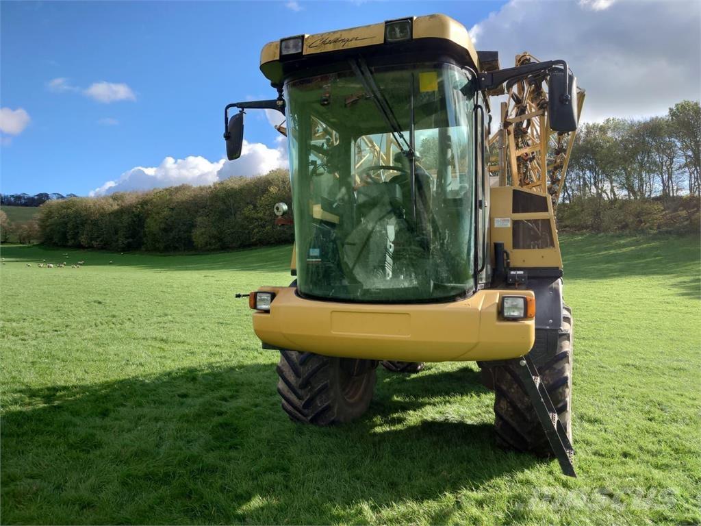 Challenger RG418 Самоходные опрыскиватели