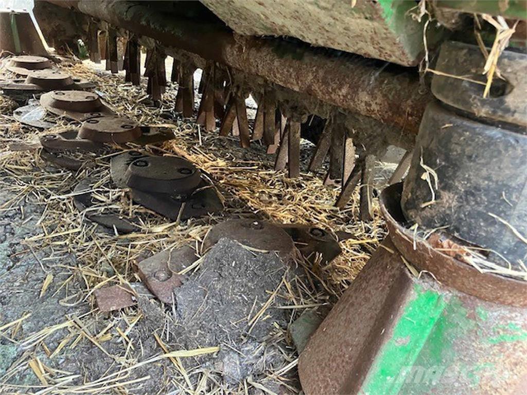 John Deere 131 Комплектующие сельхозмашин для уборки сена