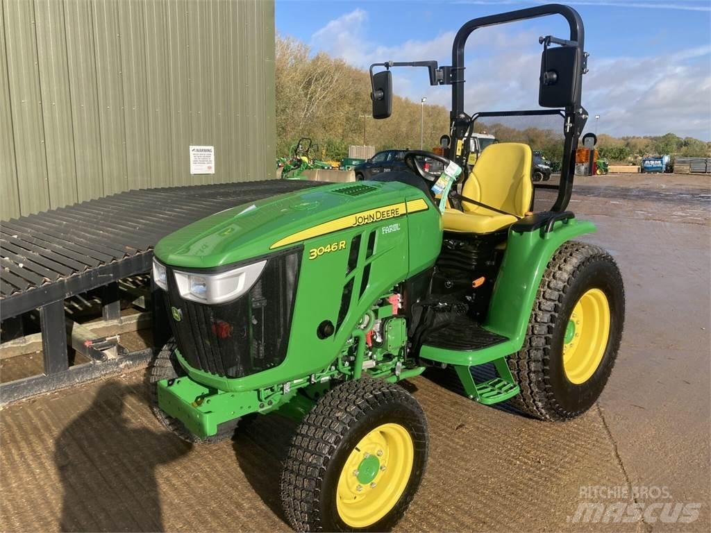John Deere 3046R Коммунальные тракторы